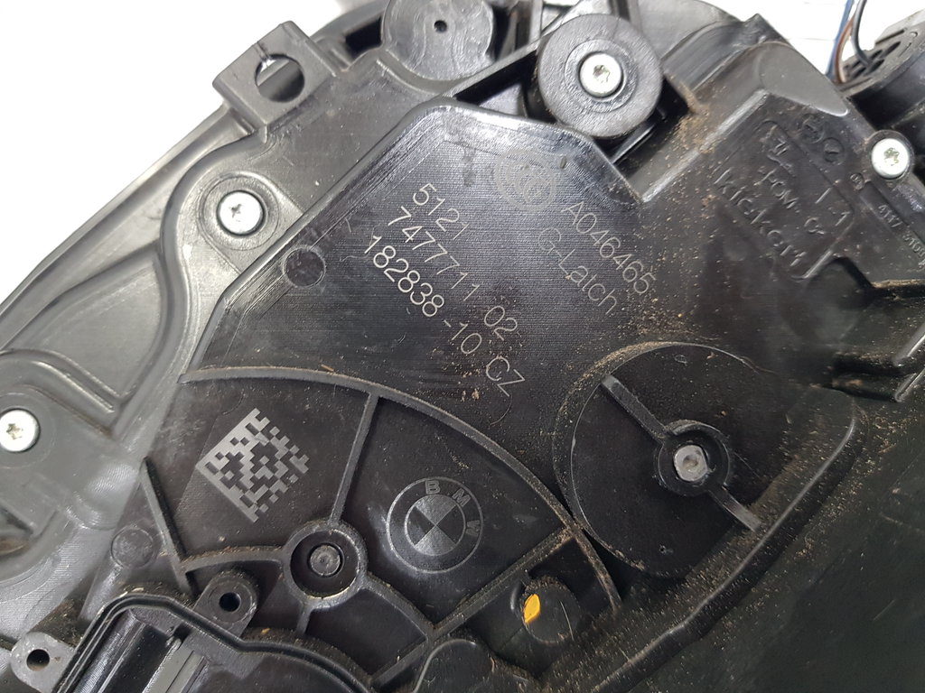 329110