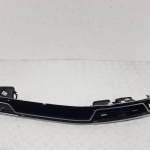 Накладка декоративная на торпедо BMW 7 G11/G12 6 поколение (2015–2019)