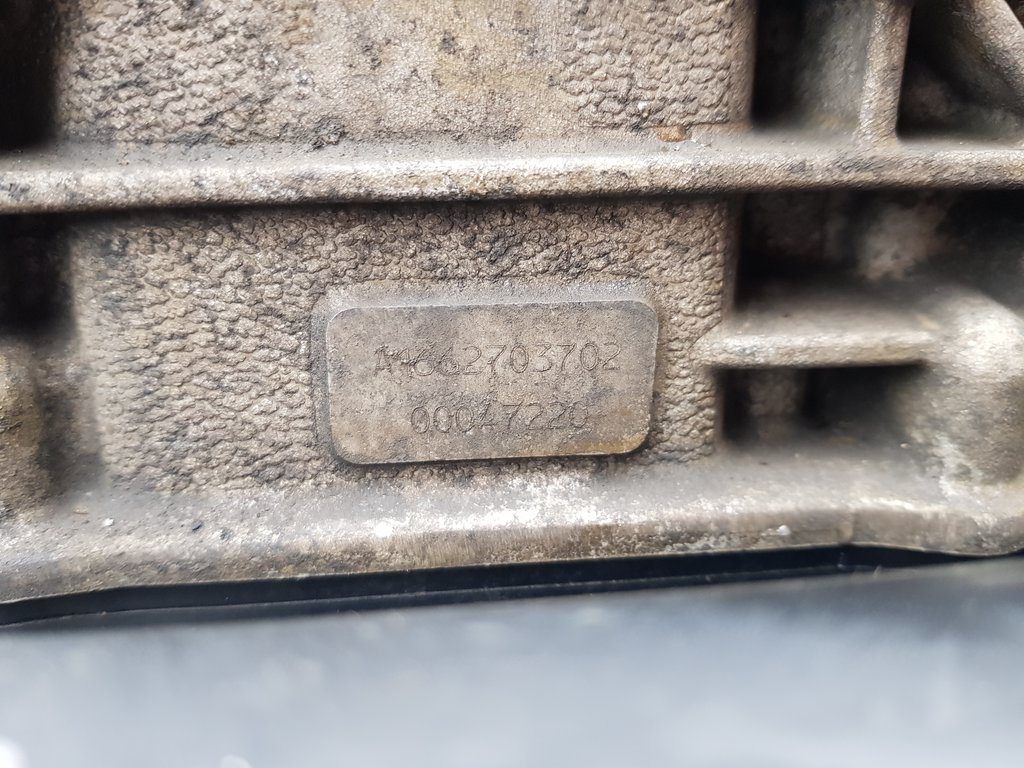 330439