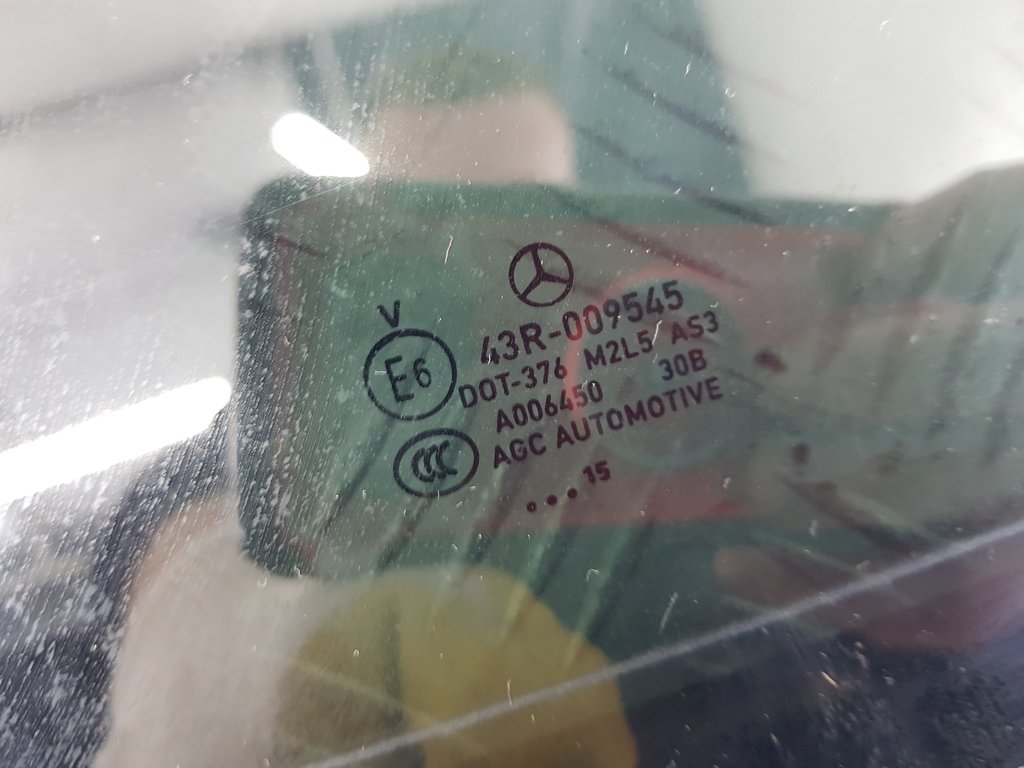 330563